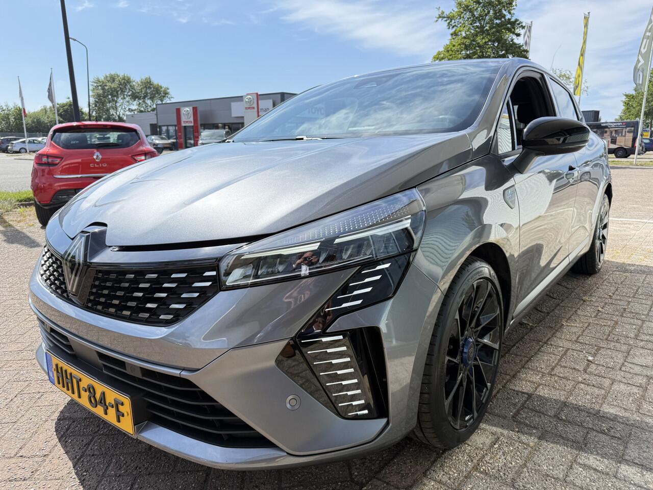 Renault CLIO Esprit Alpine Tce 90 | dodehoek | adaptieve cruise | 17" velgen | tijdelijk gratis Top Afleverpakket twv Eur 695