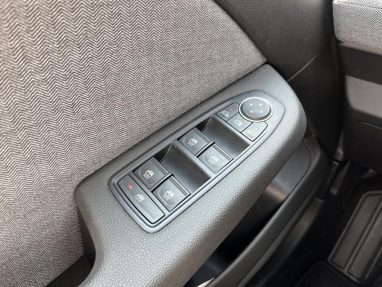 Renault CLIO 1.0 TCe 90 GPF techno | Pack Navigation | Pack Look |