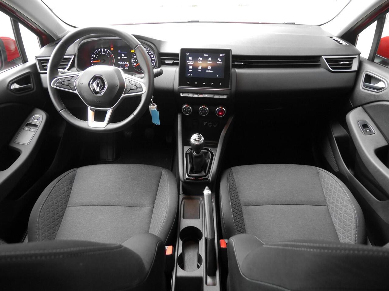 Renault CLIO 1.0 TCe Zen | Lage km.stand | Trekhaak | Airco | Led verlichting | Cruise control | Achteruitrijcamera | Elektrische ramen voor | 5 deurs