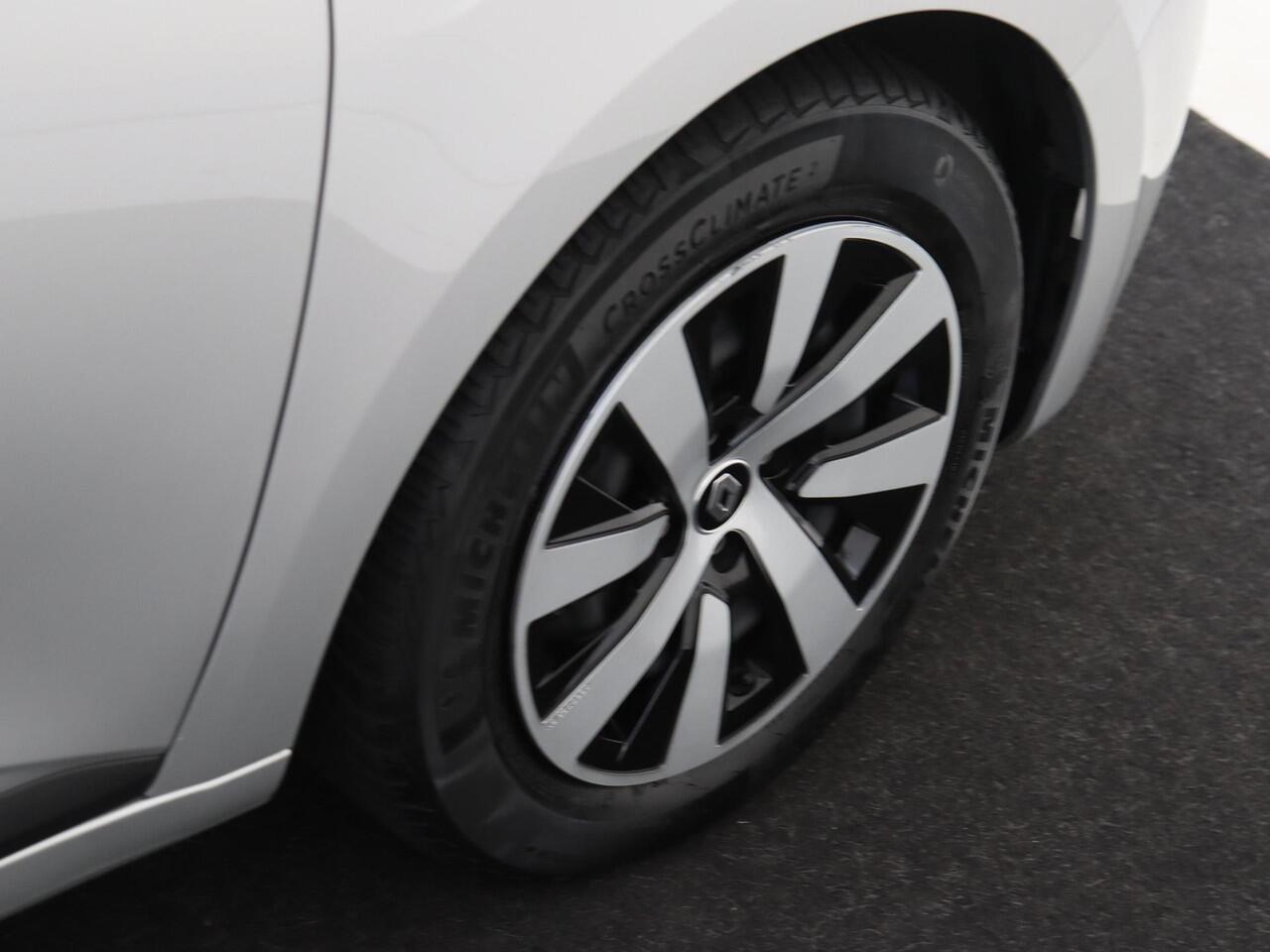 Renault CLIO 1.0 TCe 90 Equilibre | All-Seasonbanden | Full-Map Navigatie | PDC Achter | Licht- & Regensensor | LED-Verlichting | Cruise Control & Snelheidsbegrenzer | Apple Carplay & Android Auto | Lane Assist