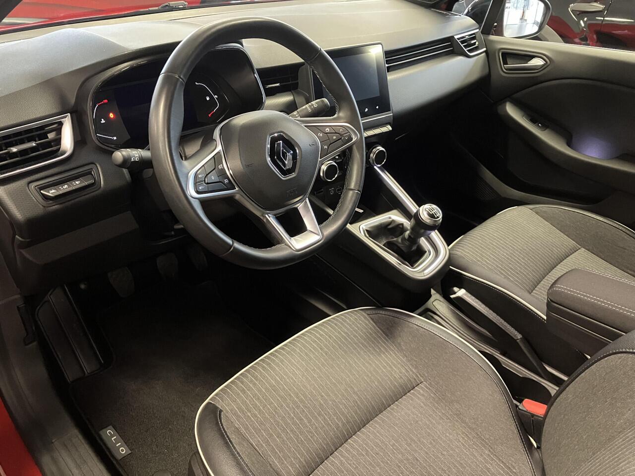 Renault CLIO TCe 90 Intens * PDC / CAMERA *