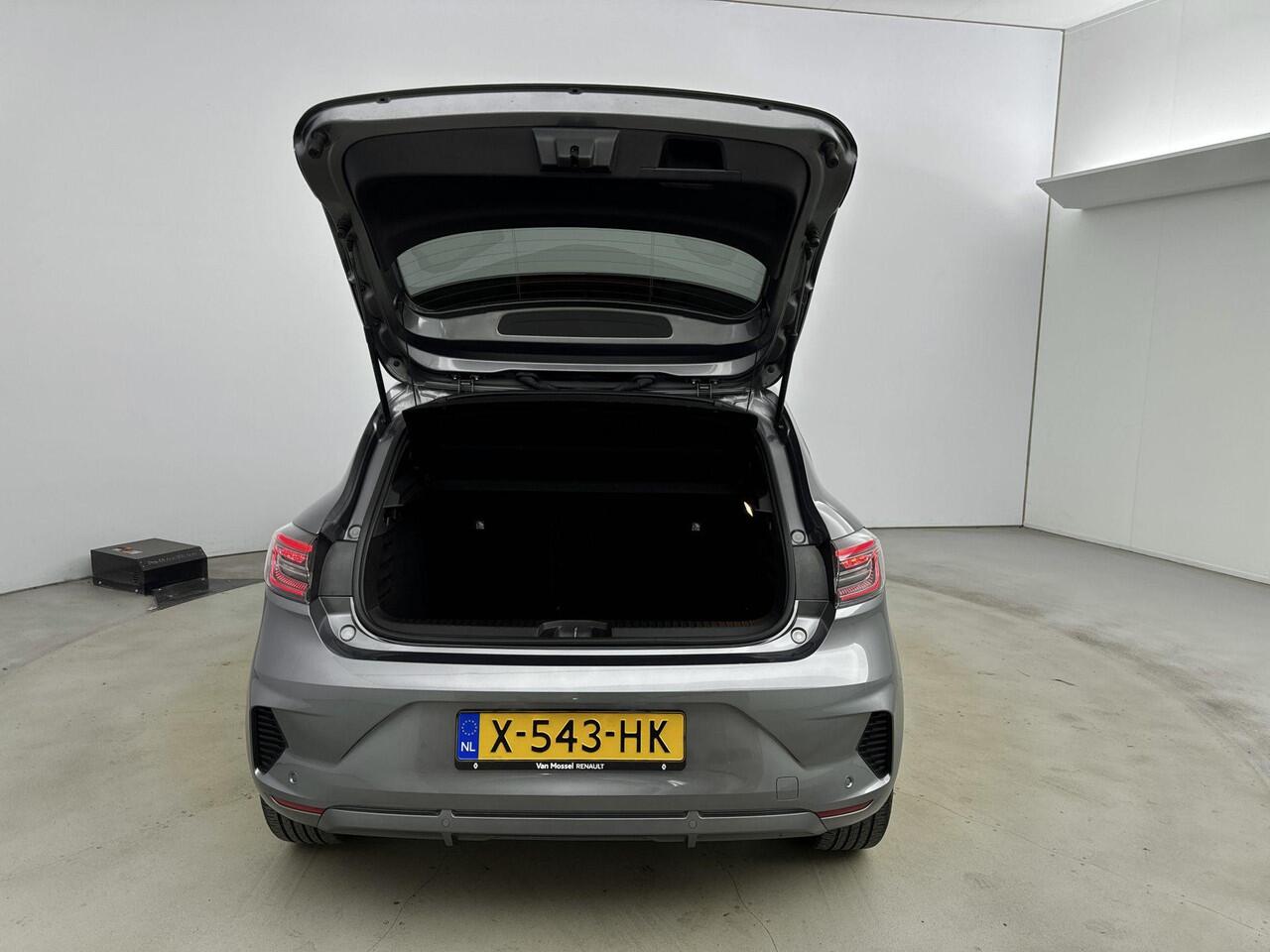 Renault CLIO 1.6 E-Tech Full Hybrid 145Pk esprit Alpine | Navigatie | Draadloze Carplay | Parkeersensoren & Camera | Stoel & Stuurverwarming | MultiseSense | Privacy Glass |