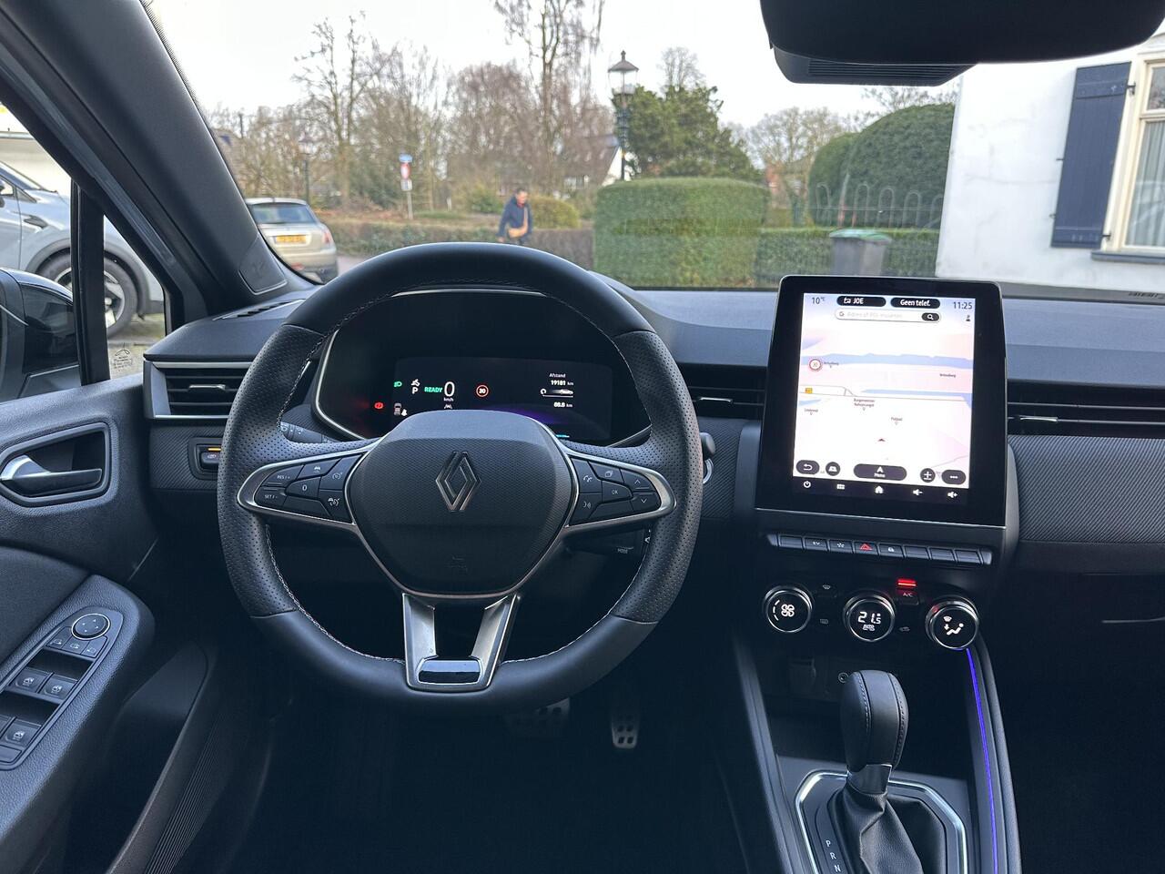 Renault CLIO V 1.6 E-Tech Full Hybrid 145 esprit Alpine | Dealeronderhouden | Lage kilometerstand!! | Sportieve esprit alpine uitvoering |