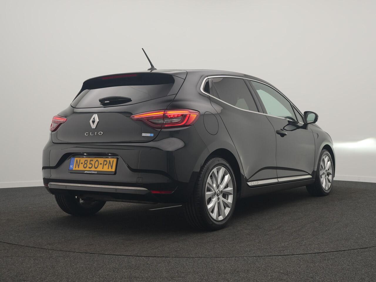Renault CLIO 1.6 E-Tech Hybrid 140 Intens - Occasional Lease vanaf ¤444 p/m - RIJKLAARPRIJS - Stoel- en Stuurverwarming - 360-graden Camera - Dealeronderhouden
