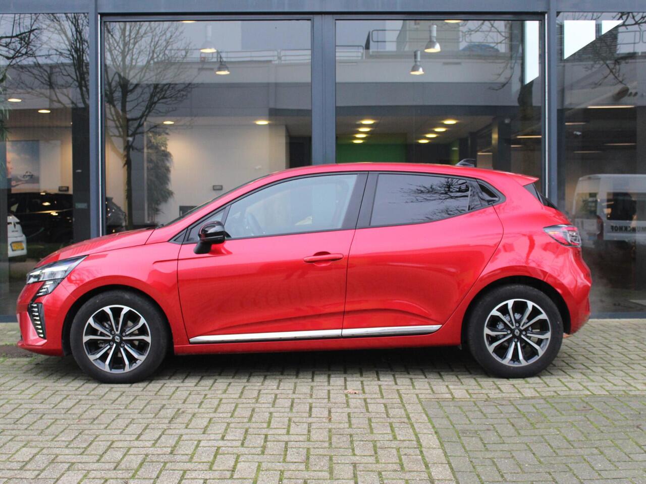 Renault CLIO TCe 90 Techno / DEMO / 24.000KM / CAMERA / PDC A / CLIMATE / CRUISE / APPLE CARPLAY / ANDROID AUTO / PRIVACY GLASS / DAB+ / 16'' LMV