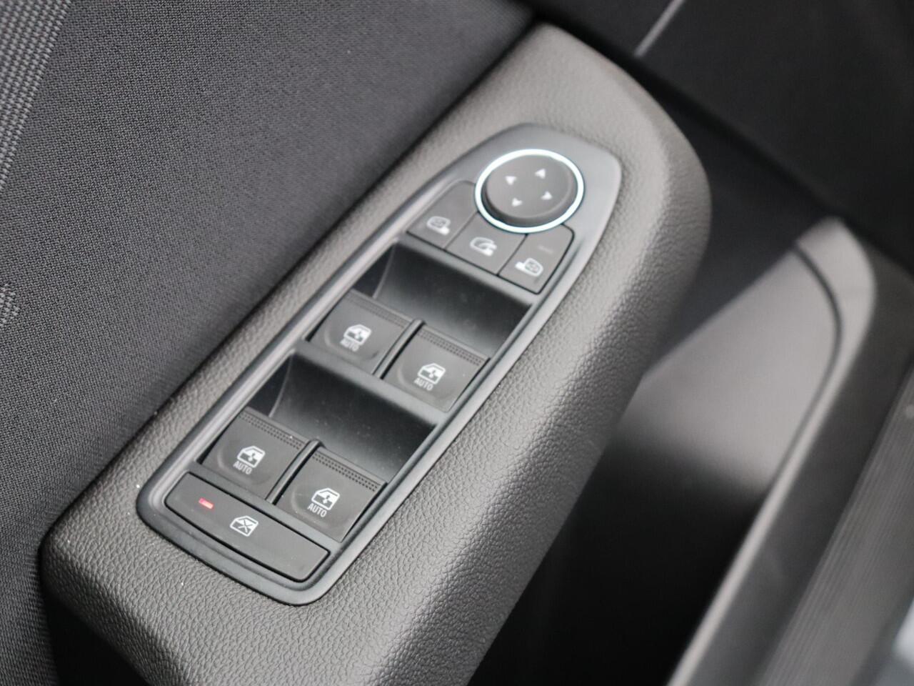 Renault CLIO E-Tech Full Hybrid 145pk esprit Alpine | Grootscherm navigatie | Adaptieve cruise control | 17" lichtmetalen velgen |