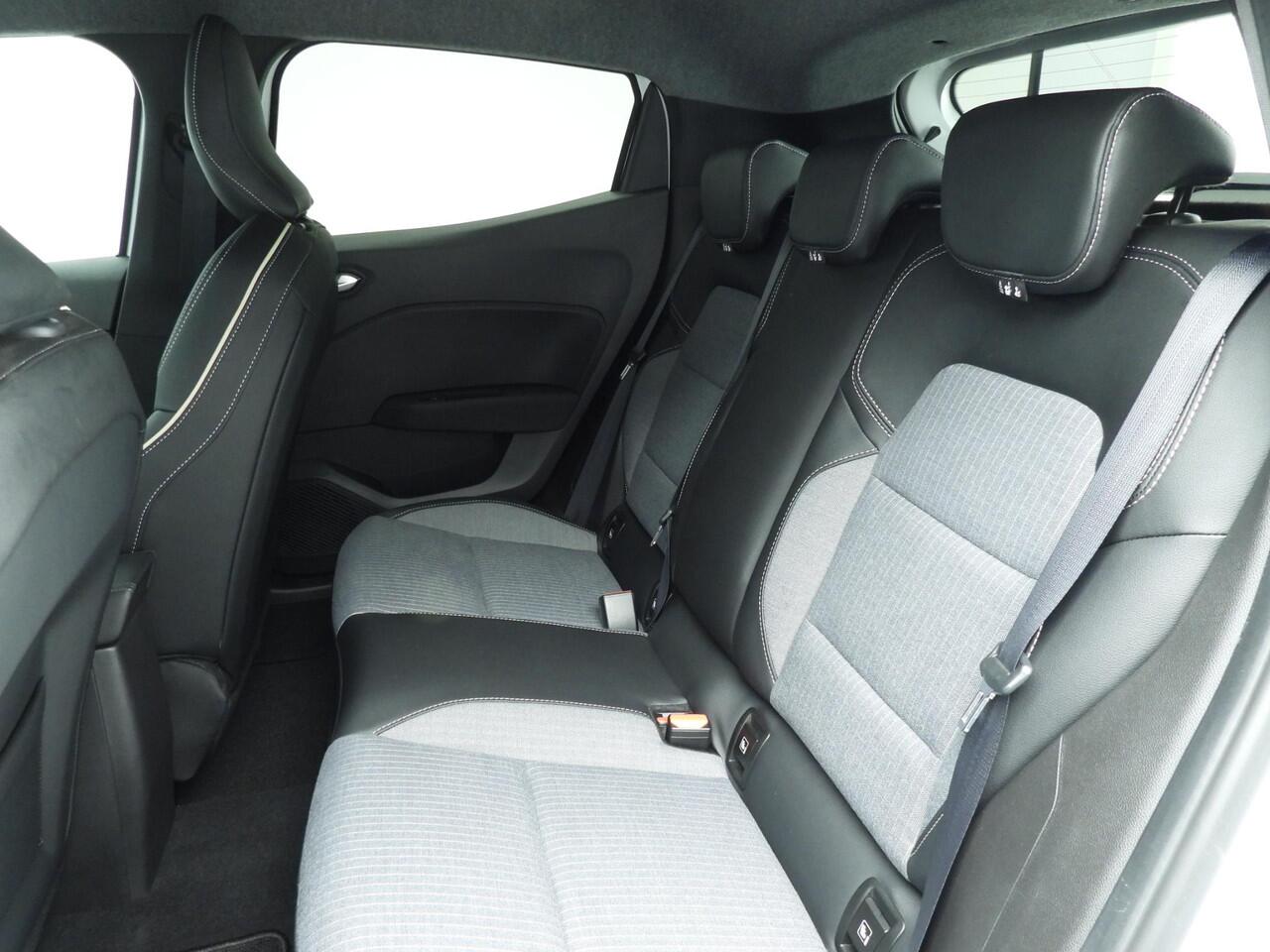 Renault CLIO 1.0 TCe 90 GPF techno | Camera | Navi | Parkeersensoren | 16"