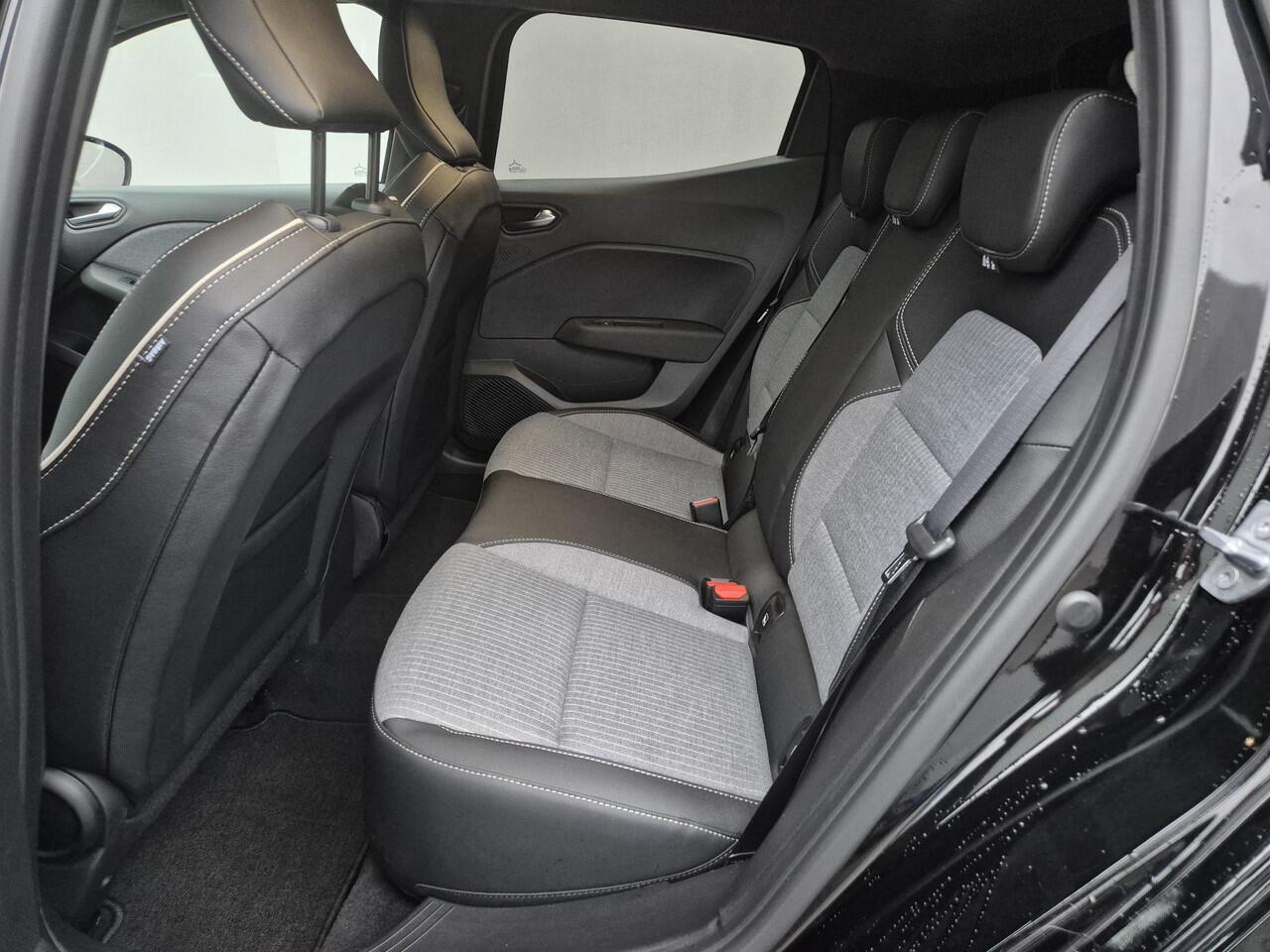 Renault CLIO 1.0 TCe 90 GPF techno / Fabrieksgarantie tot 04-2027 / Dealer onderhouden / Pack winter / Achteruitrijcamera / Stuur-en Stoelverwarming / Apple Carplay Android Auto / Navigatie /