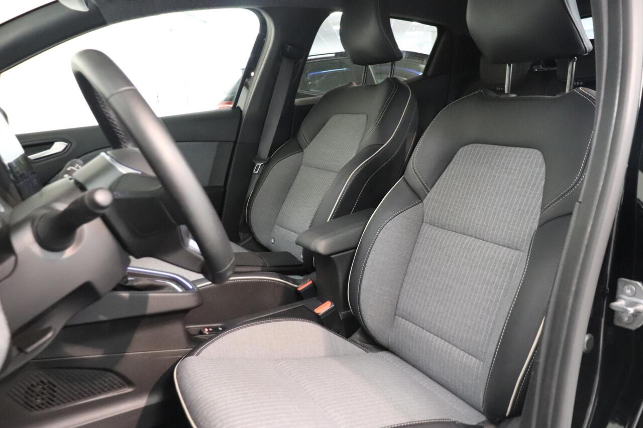 Renault CLIO 1.6 E-Tech Full Hybrid 145 techno | Rondom zicht Camera | Navigatie 9,3" | All season banden | Climate control | Cruise control | LED |