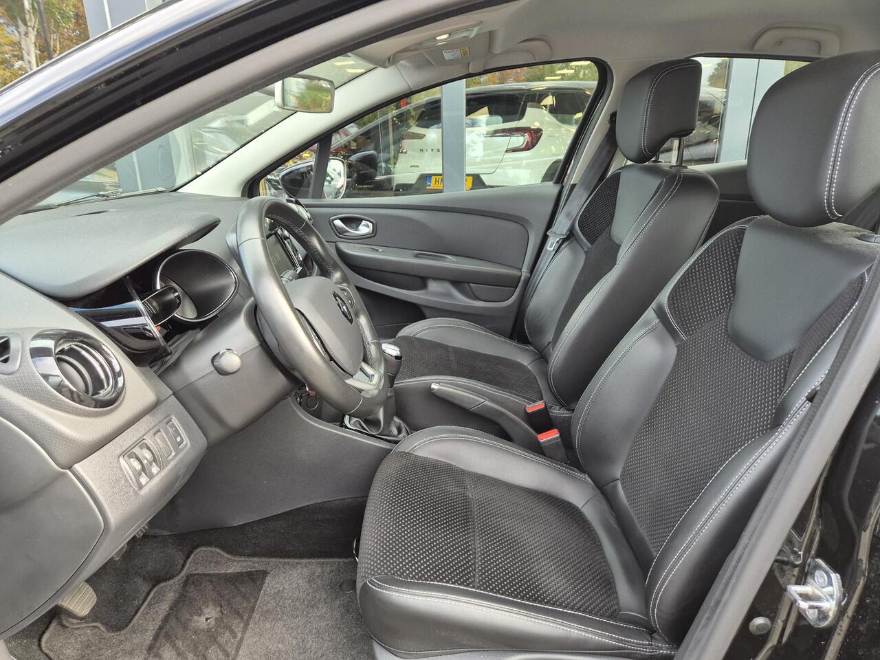 Renault CLIO 0.9 TCe Intens | Navigatie | Parkeersensoren | Halfleder |