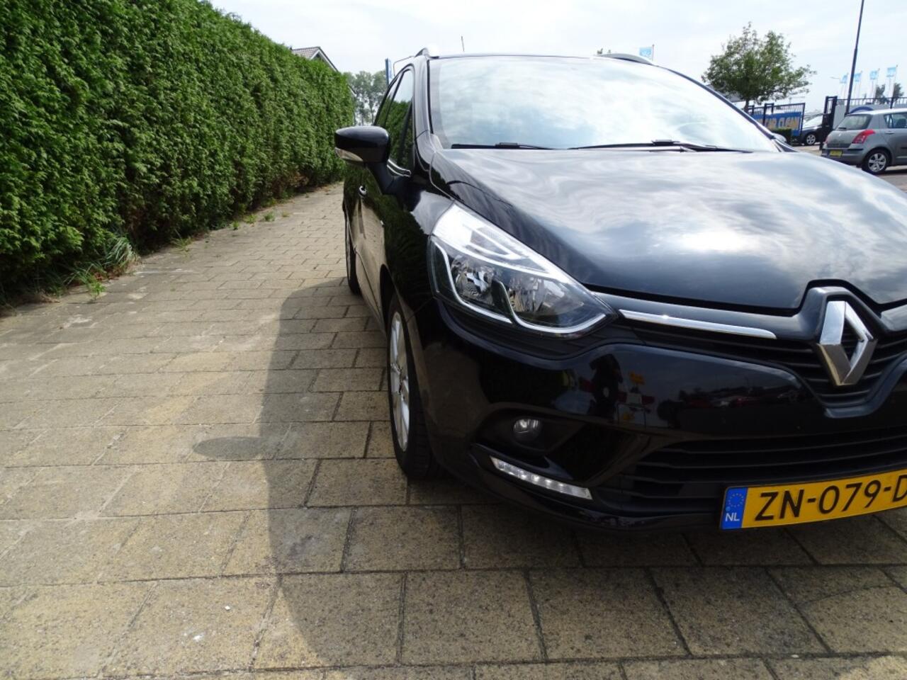Renault CLIO 0.9 TCE LIMITED-Navi-Pdc-Cruise-Led-Usb/Blth-Led