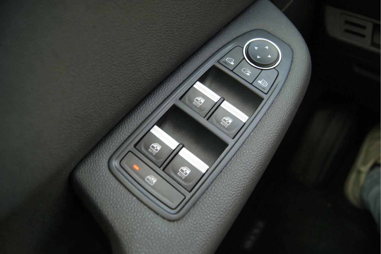 Renault CLIO 1.0 TCe 101PK Intens facelift DealerOH/Navi/Camera/Carplay