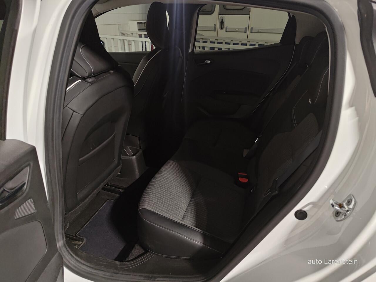 Renault CLIO TCe Intens 101pk 5 Drs LED / Navi / A.Cam./ RS velgen / Climate C.