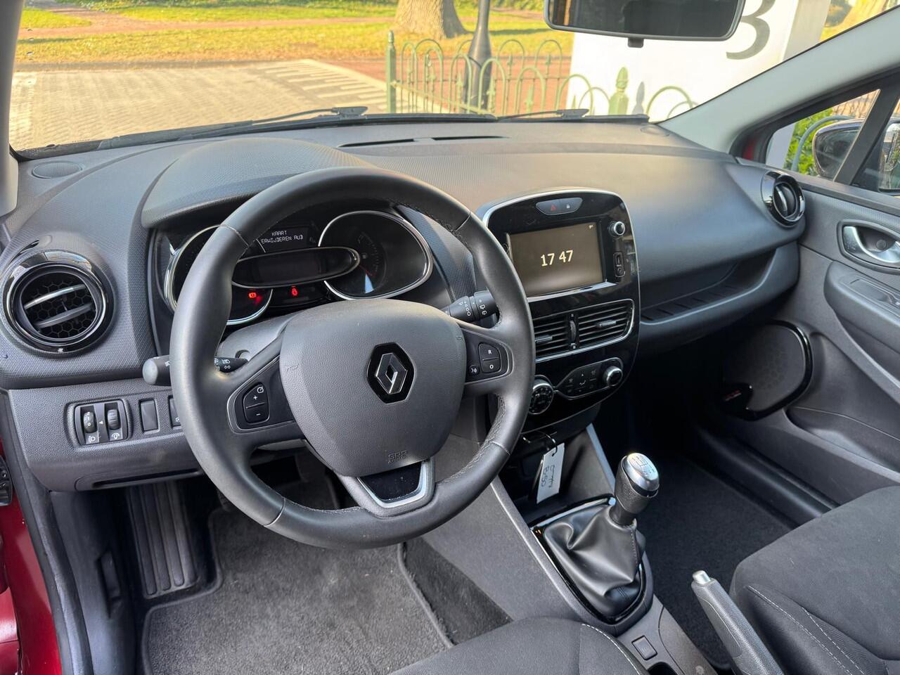 Renault CLIO Estate 0.9 TCe Limited Airco/Camera/Navigatie