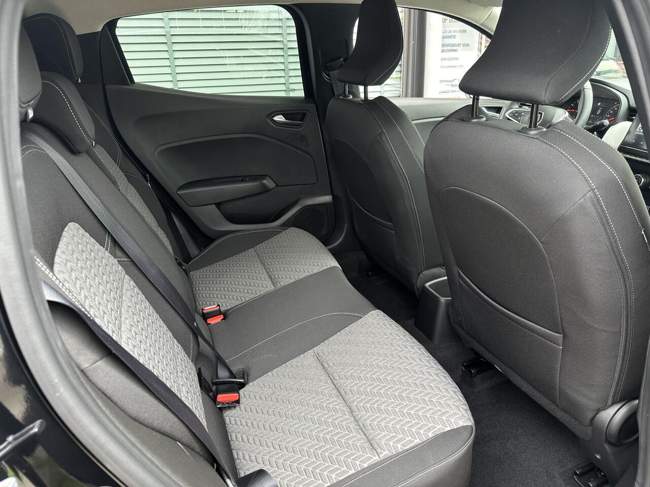 Renault CLIO 1.0 TCe 90 Evolution | draadloos Carplay | Two-tone velgen | Privacy glas | tijdelijk gratis Top Afleverpakket twv Eur 695