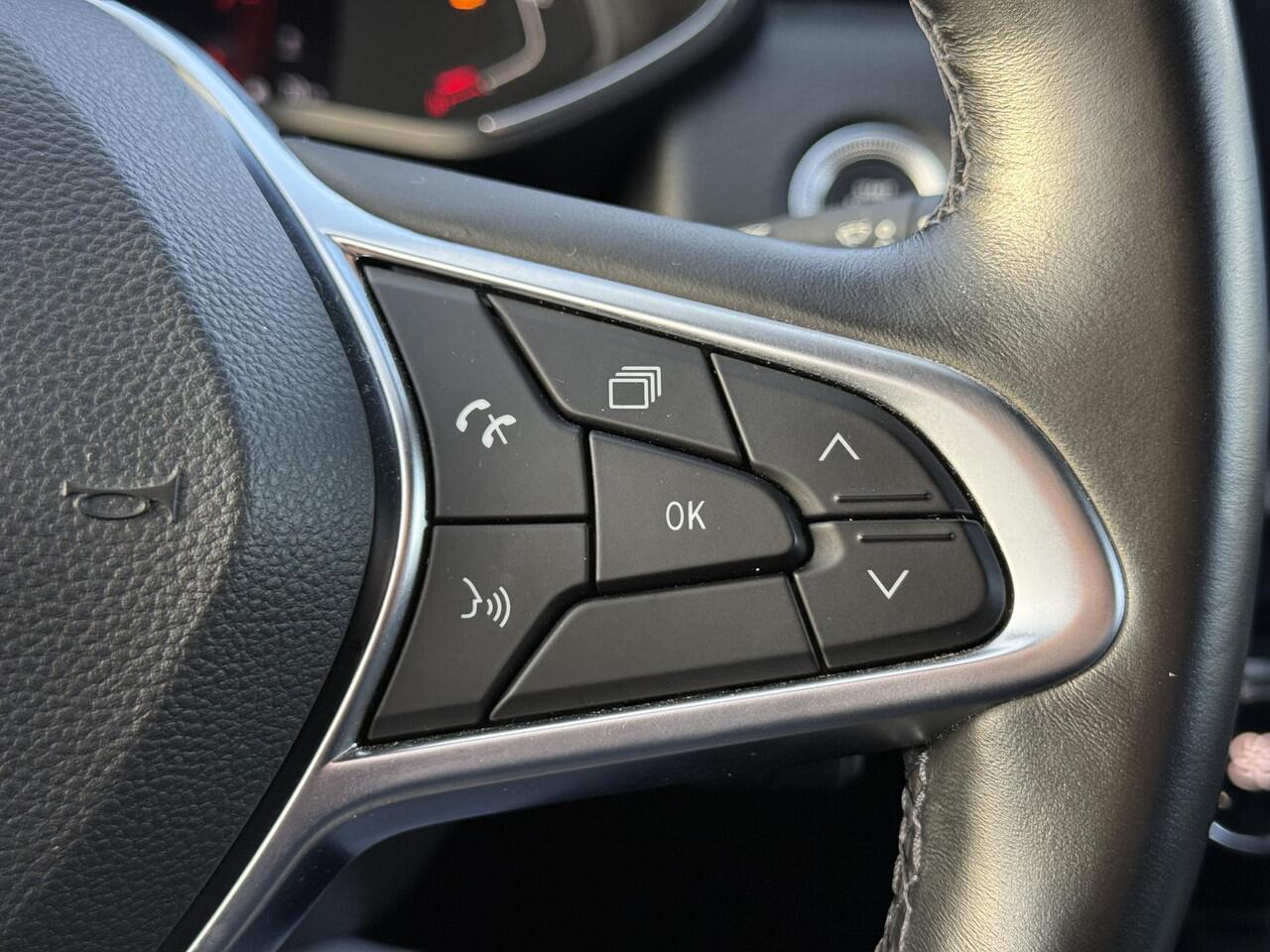 Renault CLIO 1.0 TCe Intens LED | Keyless | Camera | Sensoren rondom