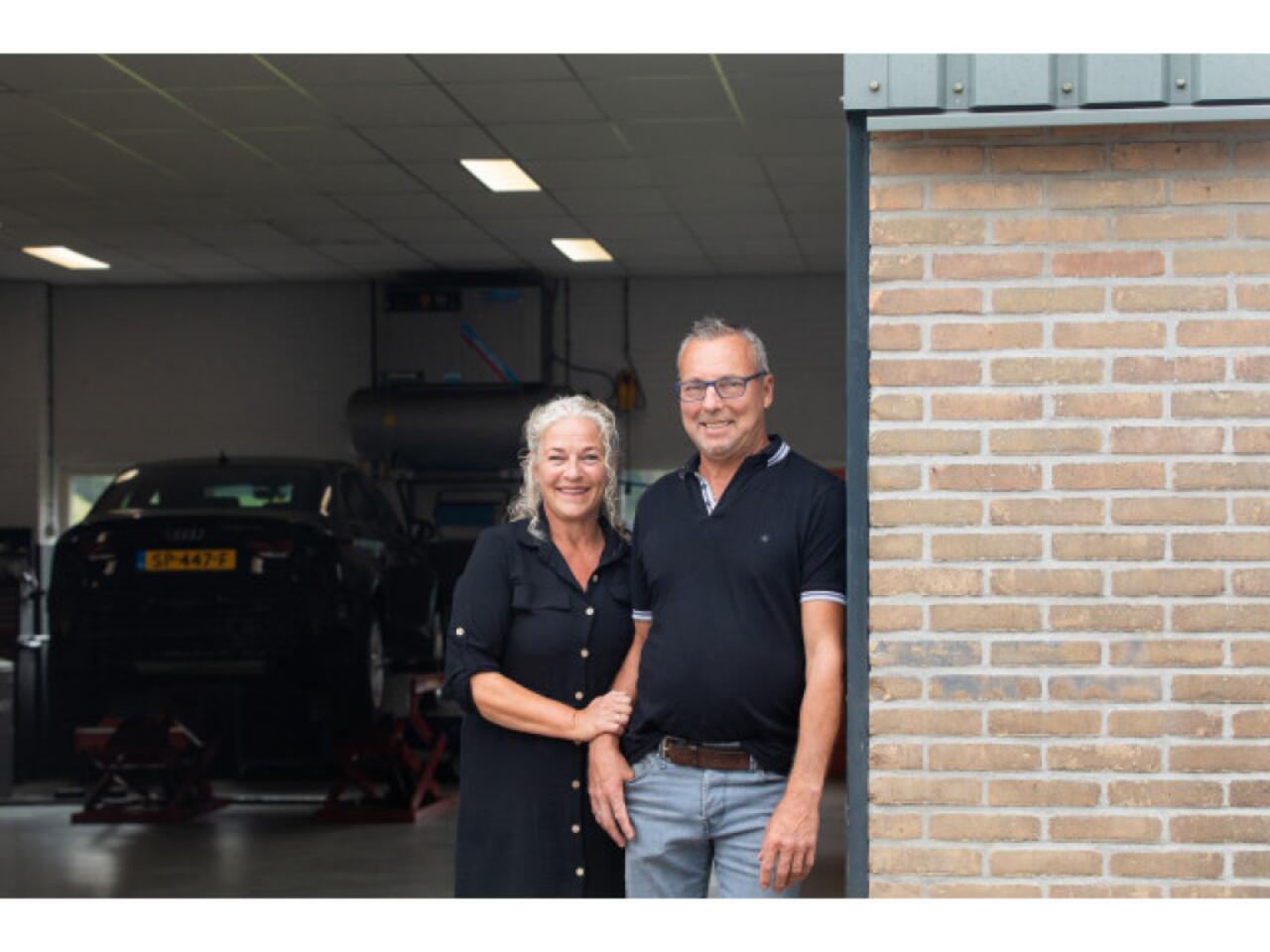 Renault CLIO Estate 0.9 TCe Limited 1e eig | Trekhaak | PDC | Navi | Cruise | LMV16"| NL auto