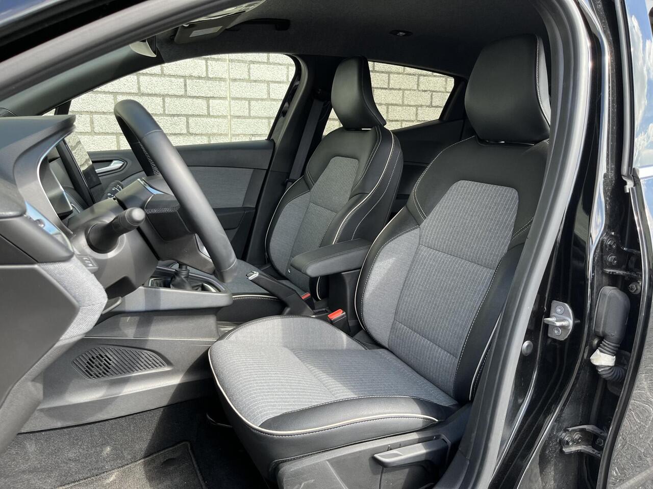 Renault CLIO 1.0 TCe 90 GPF Techno | Achteruitrijcamera | Apple CarPlay / Android Auto | Navigatie | LM velgen 17" |