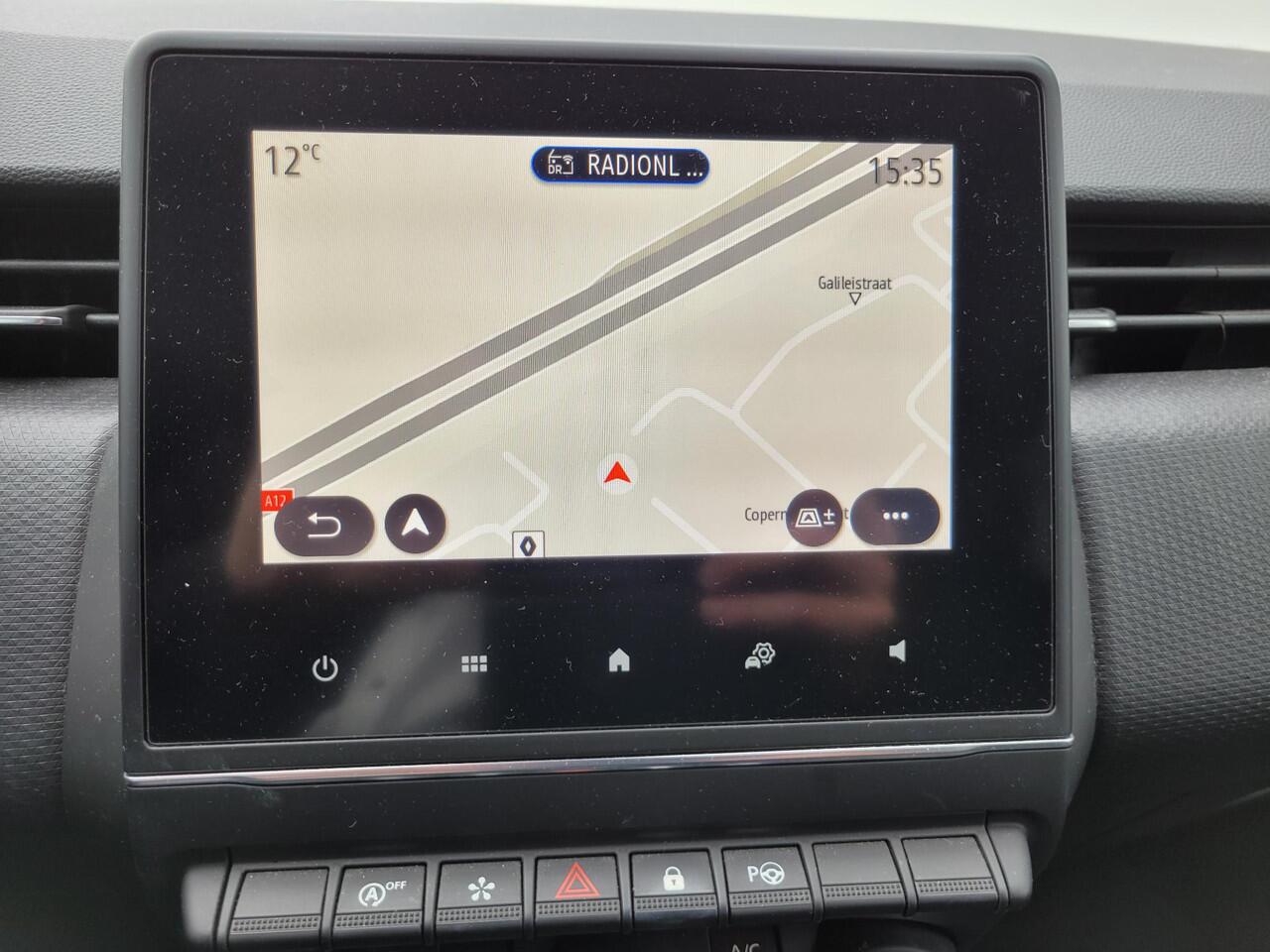 Renault CLIO 1.0 TCe Intens | Camera | Navigatie | 17" Lichtmetalen Velgen | Dealer Onderhouden