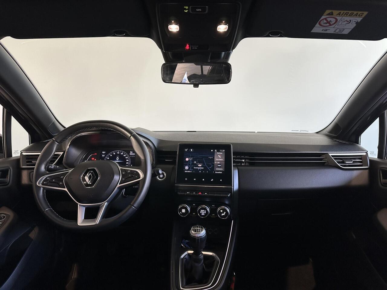 Renault CLIO 1.0 TCe 90 Intens NAVIGATIE | PARKEERSENSOREN ACHTER | CLIMATE CONTROL | LICHTMETALEN VELGEN | PRIVACY GLASS