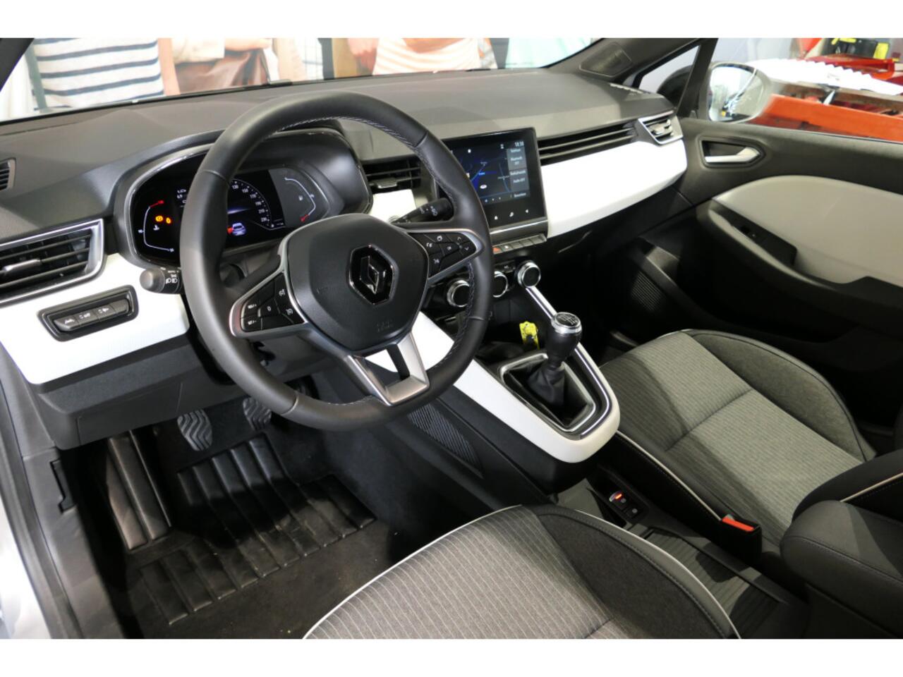 Renault CLIO 1.0 TCe 90 Techno *Dealer onderhouden* - Allseasons, camera, sensor v+a