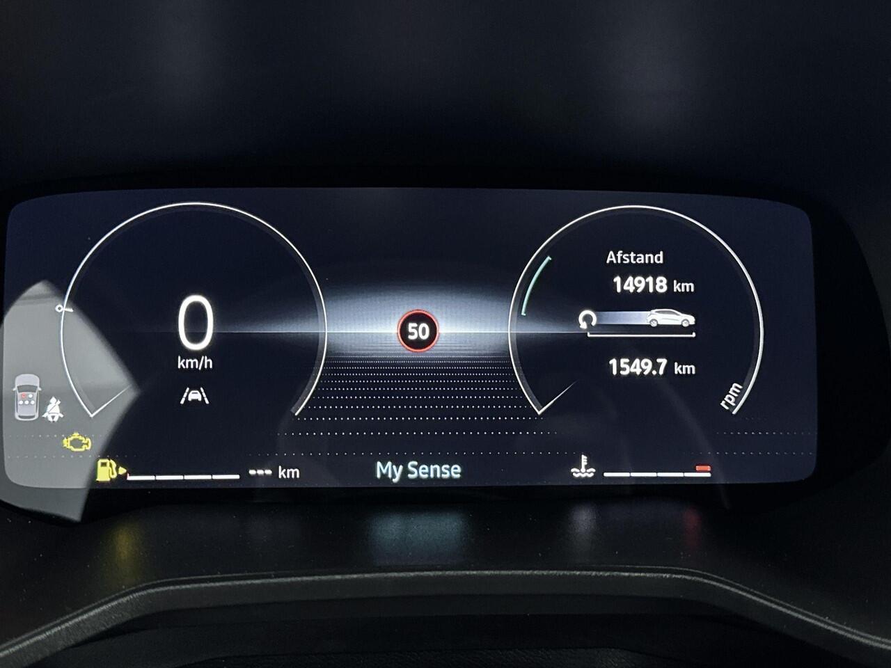 Renault CLIO 1.0 TCe 90Pk GPF techno | Navigatie met 9.3 Inch Scherm | Climate Control | Cruise Control | Parkeersensoren incl. Camera | Apple Carplay/Android Auto | Keyless Entry 7 Start | Lichtmetalen Velgen 16 Inch |