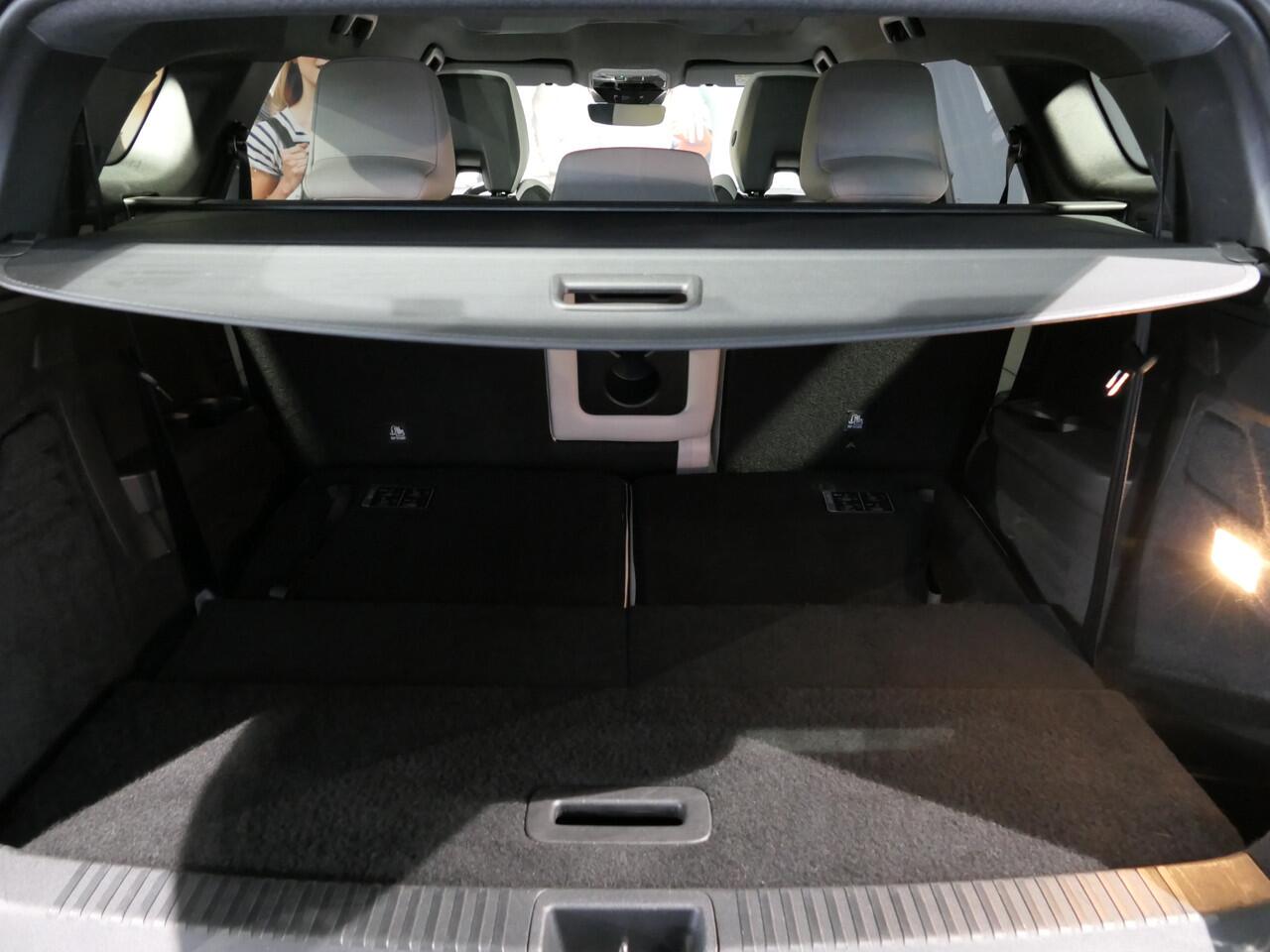 Renault ESPACE E-Tech full hybrid 200 iconic 7p. - Occasion Lease vanaf ¤689 p/m - *Panoramadak!* - Adaptive cruise - headup display - Harman Kardon audio