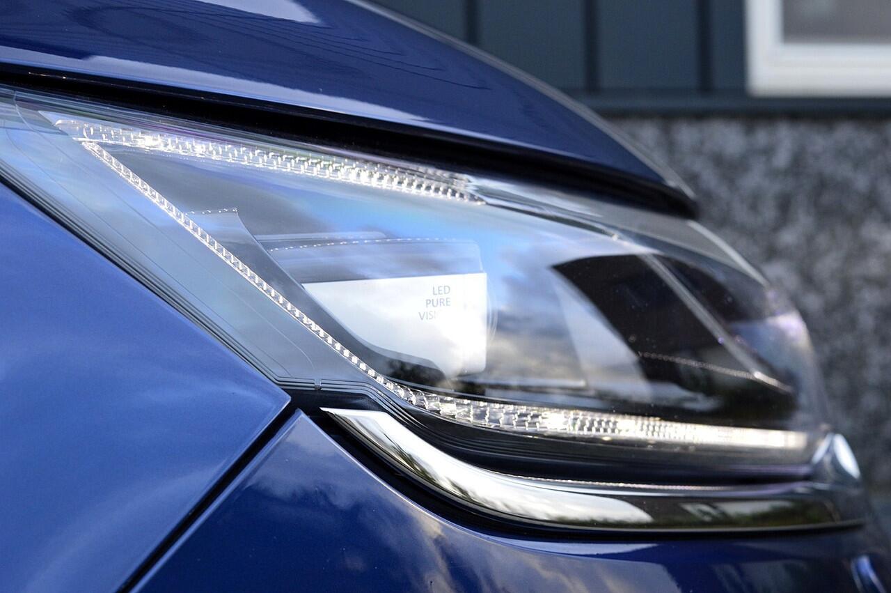 Renault ESPACE 1.8 TCe Initiale Paris 7p. Rijklaarprijs-Garantie Leder Panoramadak Navigatie Airco Bose 19 Inch