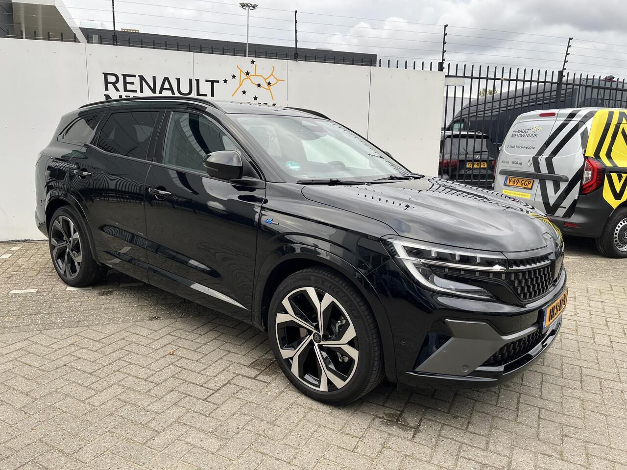 Renault ESPACE E-Tech full hybrid 200 esprit Alpine 7p. / 7 PESROONS / CAMERA 360 / APPLE CARPLAY / ANDROID AUTO