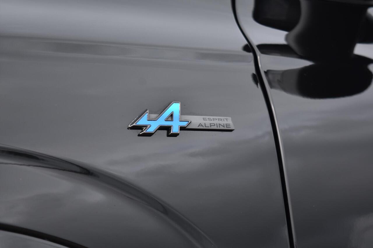 Renault ESPACE E-Tech Full Hybrid Esprit Alpine 5p. 200PK | Panoramadak | Sidesteps | Google Navigatie | 4Control | Stoel- en Stuurverwarming | 20" Inch Lichtmetalen Velgen | Apple CarPlay & Android Auto