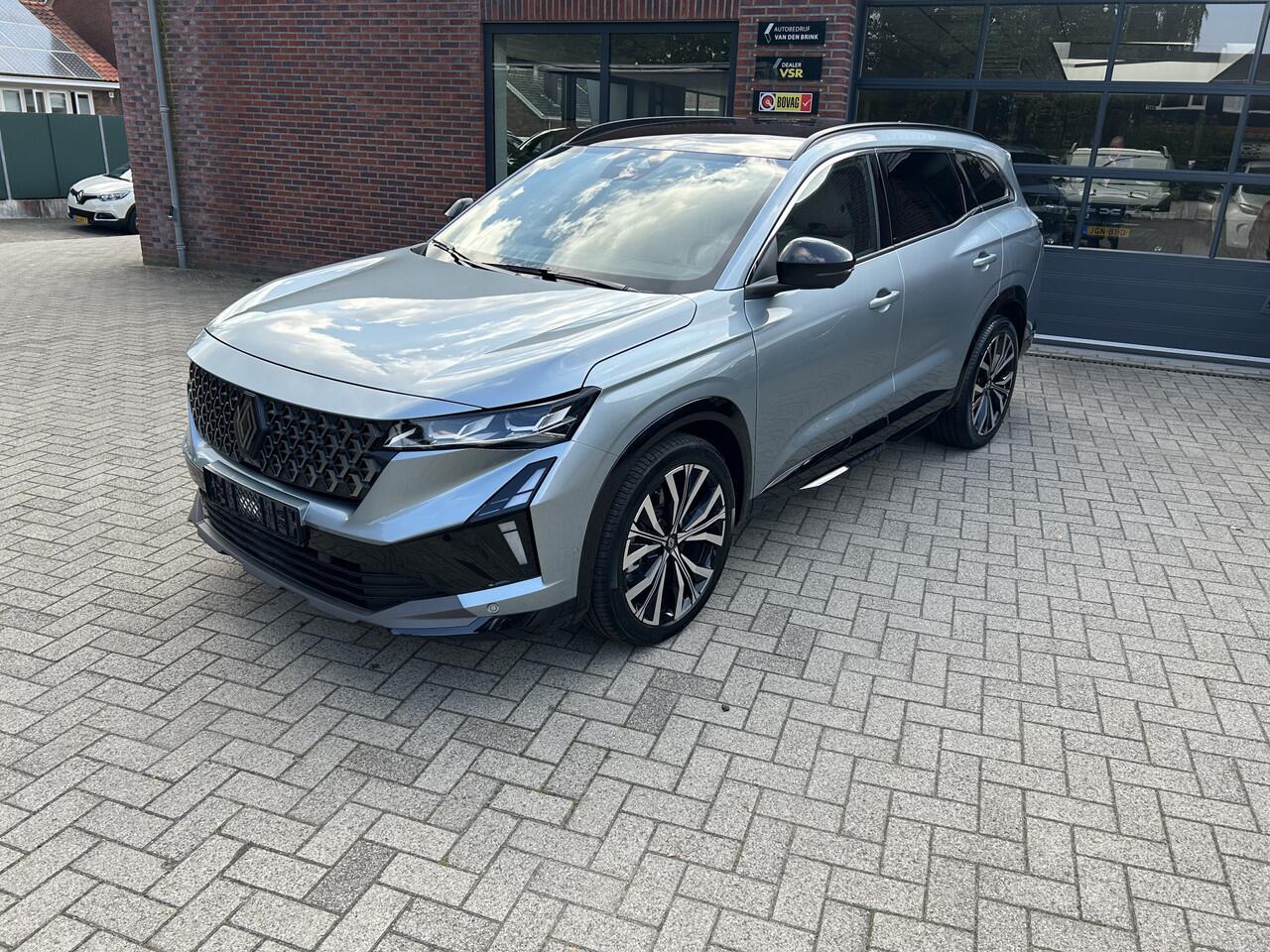 renault-espace-e-tech-full-hybrid-2