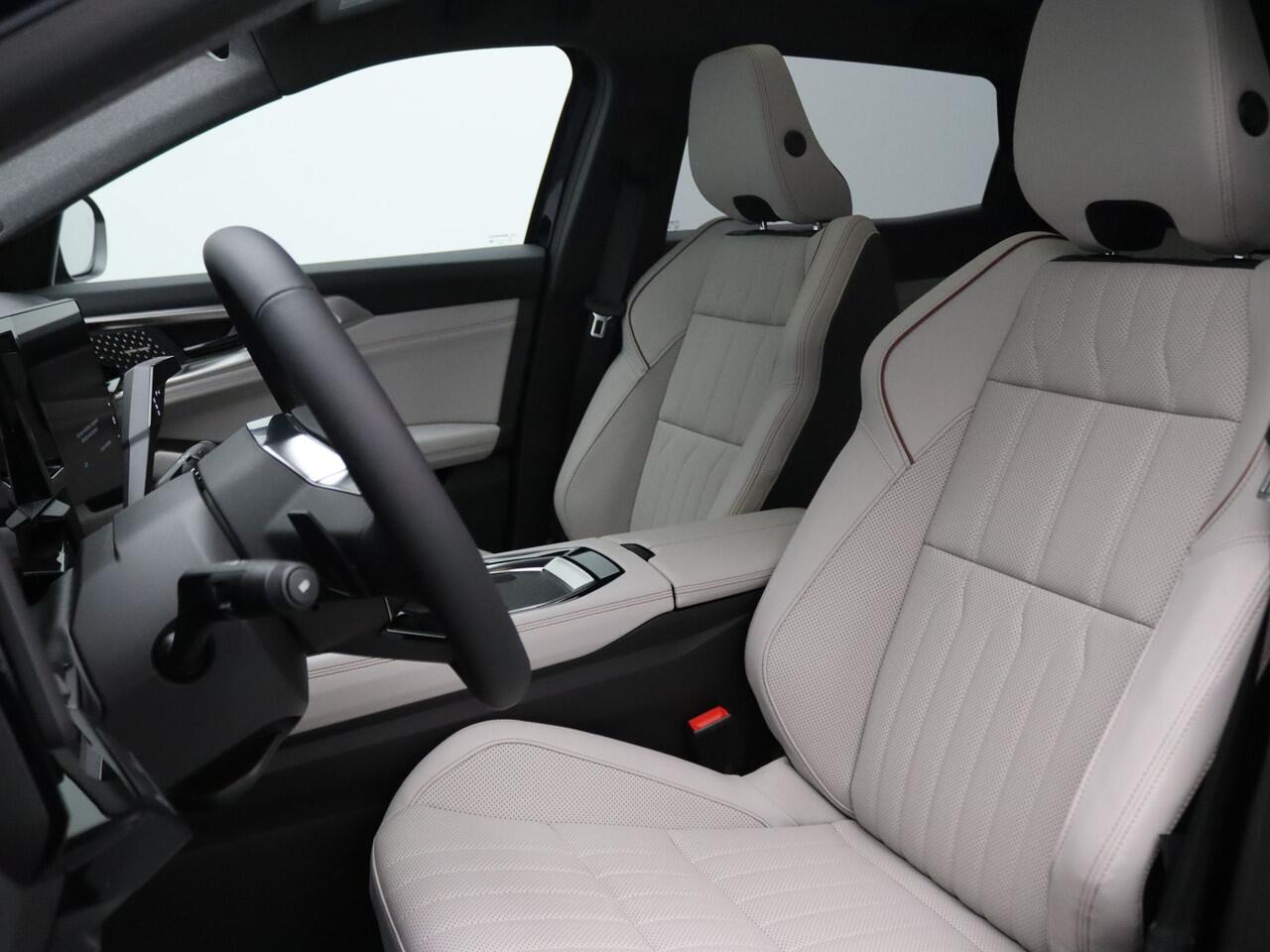 Renault ESPACE E-Tech full hybrid 200 iconic 5p. Automaat Harman Kardon | Head-Up | Adapt. Cruise | Stoel-/stuur-/voorruitverw. | Panoramadak