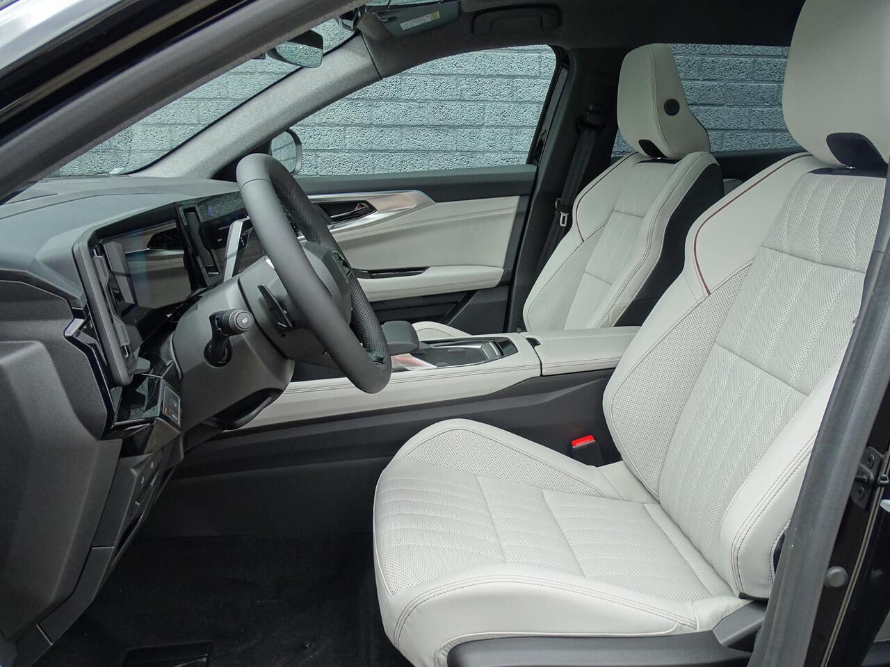 Renault ESPACE E-Tech full hybrid 200 iconic 7p. | PACK HARMAN KARDON | PACK ADVANCED DRIVING ASSIST | PANORAMISCH DAK | ELEK. VERSTELBARE BESTUURDERSTOEL INCL. GEHEUGEN |