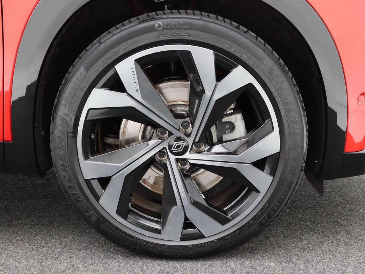 Renault ESPACE E-Tech full hybrid 200 esprit Alpine 7-Persoons | Full LED | Navigatie | Camera | Panoramadak | 20 Inch | Adaptive Cruise | CarPlay | 26.196 Km!!