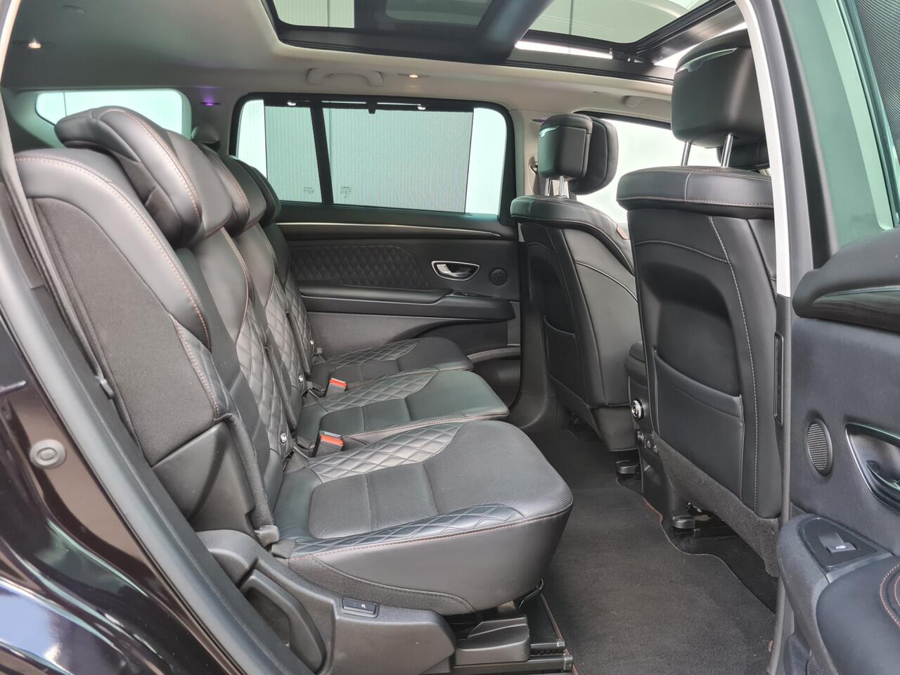 Renault ESPACE 2.0 Blue dCi Initiale Paris 7p. Facelift | Clima | Pano | 360 camera | Trekhaak | Rijk uitgevoerd Interesse, Proefrit? Bel of app met: 06-24 28 28 42