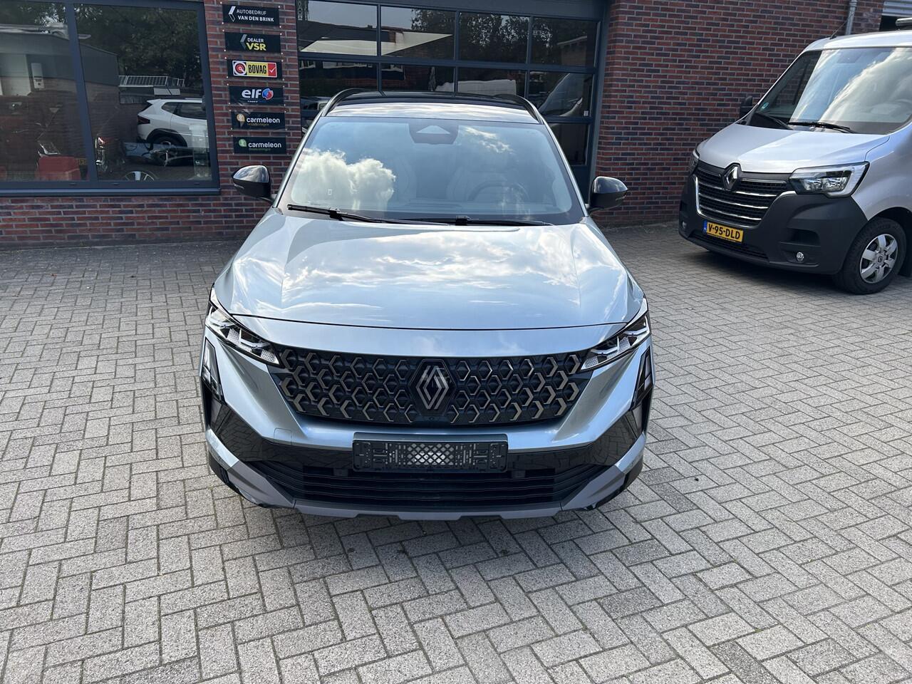 Renault ESPACE E-Tech full hybrid 200 iconic 5p.