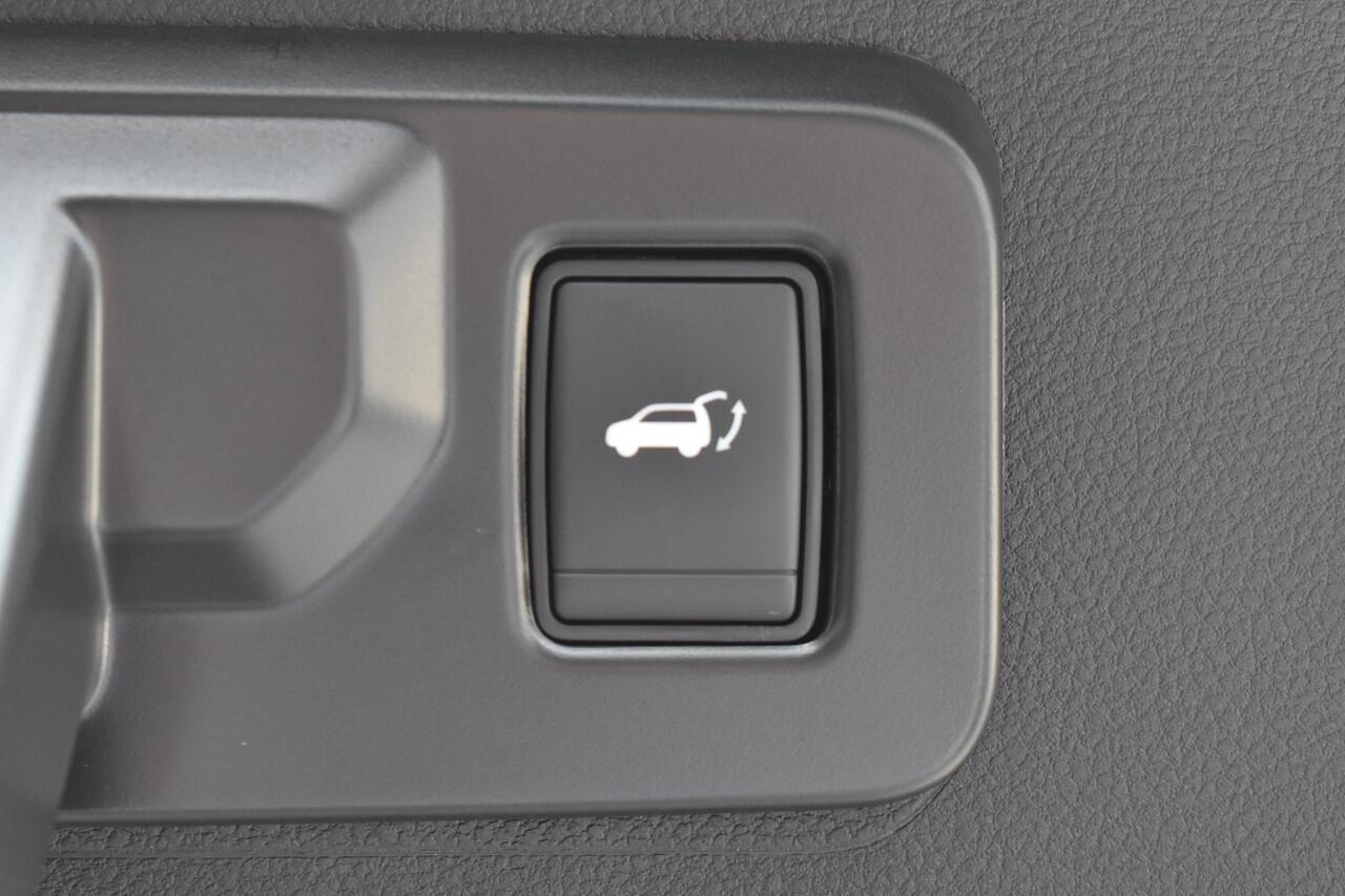 Renault ESPACE Iconic | Achteruitrijcamera | Elektrisch verwarmbare voorstoelen | Elektronisch geregelde airconditioning