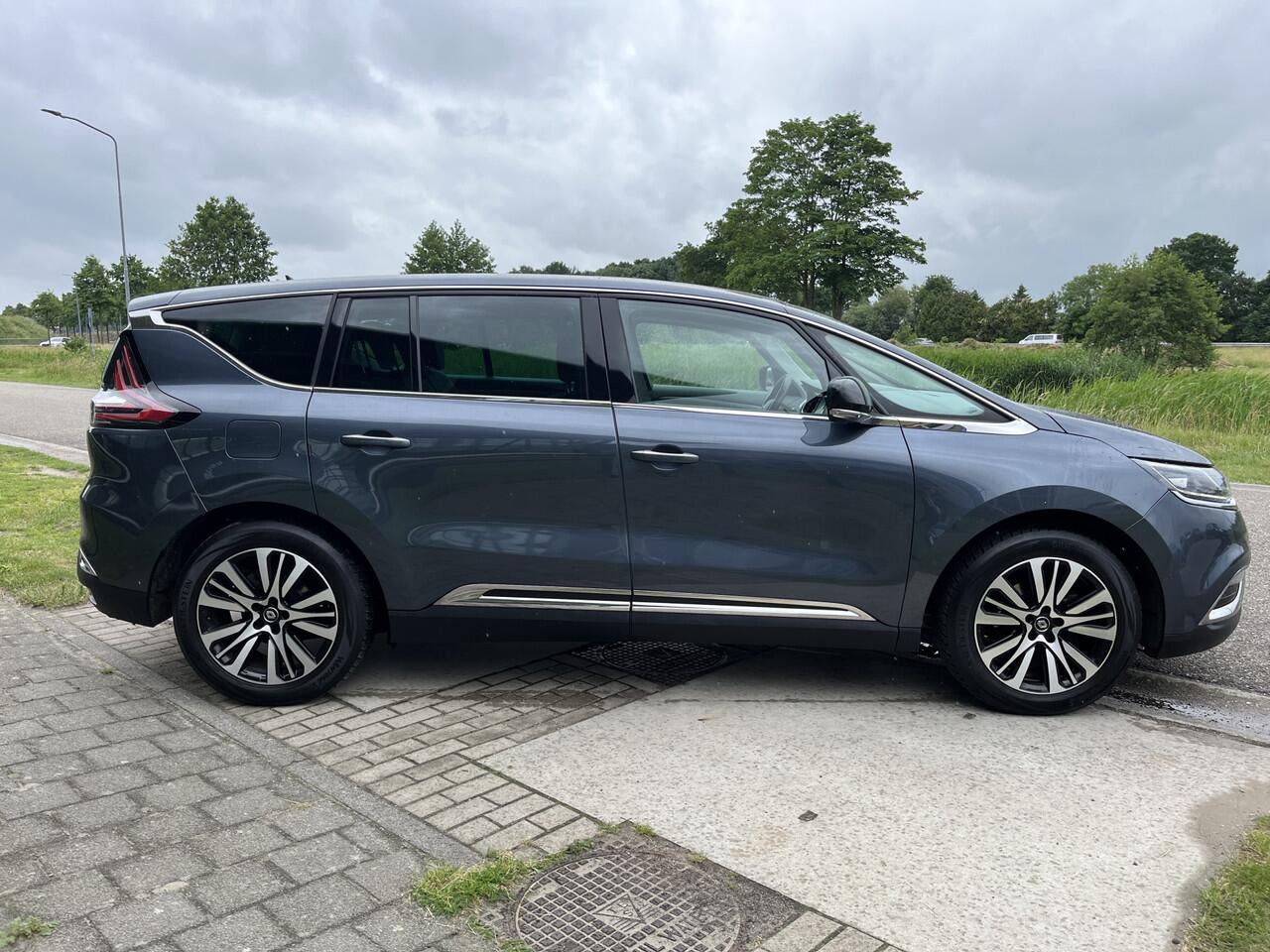 Renault ESPACE 2.0 Blue dCi 160pk Intens 7 persoons / Automaat /Dealer onderhouden Pano / Elek. stoelverstelling / Camera / Applecarplay - Androidauto /