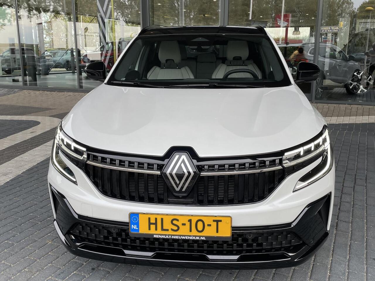 Renault ESPACE E-Tech full hybrid 200 iconic 7p. / PANORAMADAK / PACK HARMAN KARDON / PACK ADVANCED DRIVING ASSIST