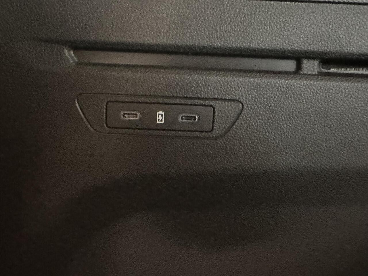 Renault ESPACE 1.2 E-Tech full hybrid 200 Iconic 7p. | Pack Vision | Pack Light & Sound | All season banden | Van: ¤ 59.332,- nu rijklaar voor: ¤ 58.332,-