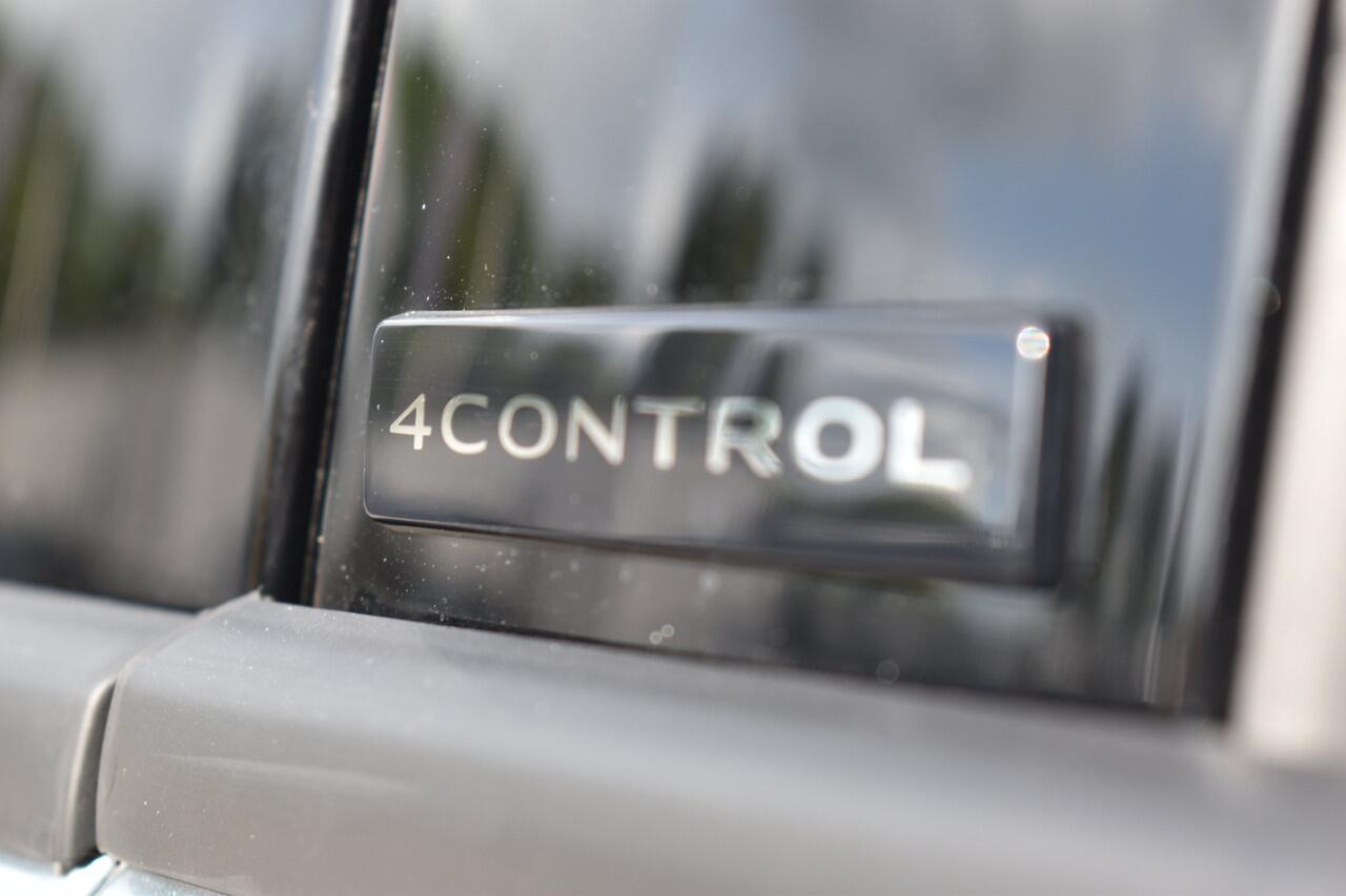 Renault ESPACE Iconic | Achteruitrijcamera | Elektrisch verwarmbare voorstoelen | Elektronisch geregelde airconditioning