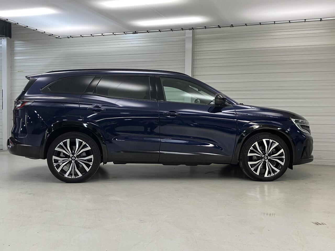 Renault ESPACE E-Tech full hybrid 200 iconic 5p. / Dealer onderhouden / Harman Kardon Audio / Panoramadak / Rondzichtcamera / Stuur- & Stoelverwarming / Adaptieve Cruise Control / Apple Carplay/Android Auto /