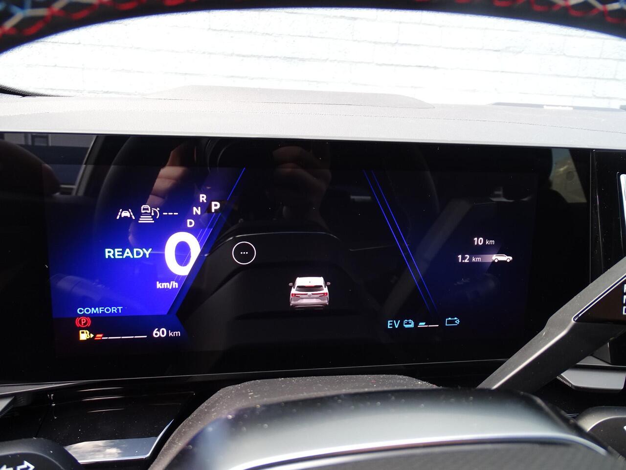 Renault ESPACE E-Tech full hybrid 200 Esprit Alpine 7p. | PACK HARMAN KARDON | PACK SOLID | PACK ADVANCED DRIVING ASSIST | PACK 360 CAMERA | PANORAMADAK