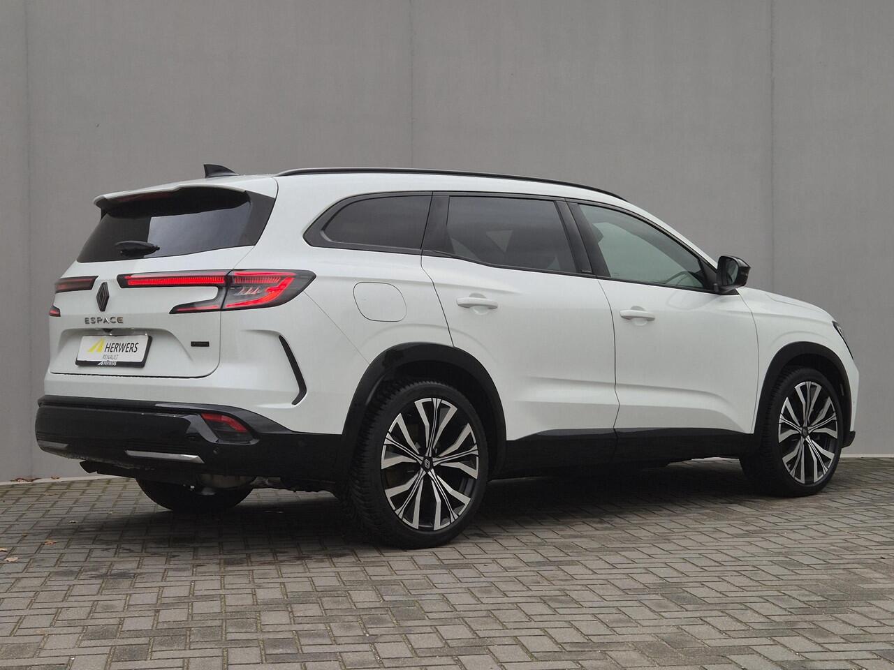 Renault ESPACE E-Tech full hybrid 200 iconic 7p. Automaat / 7 Persoons / /Dealer onderhouden / Fabrieksgarantie tot 02-2027 / Pack Harman Kardon premium sound / Pack Advanced Drive Assist / Trekgewicht 1500 kg / Allseason banden / HUD / Panoramadak /