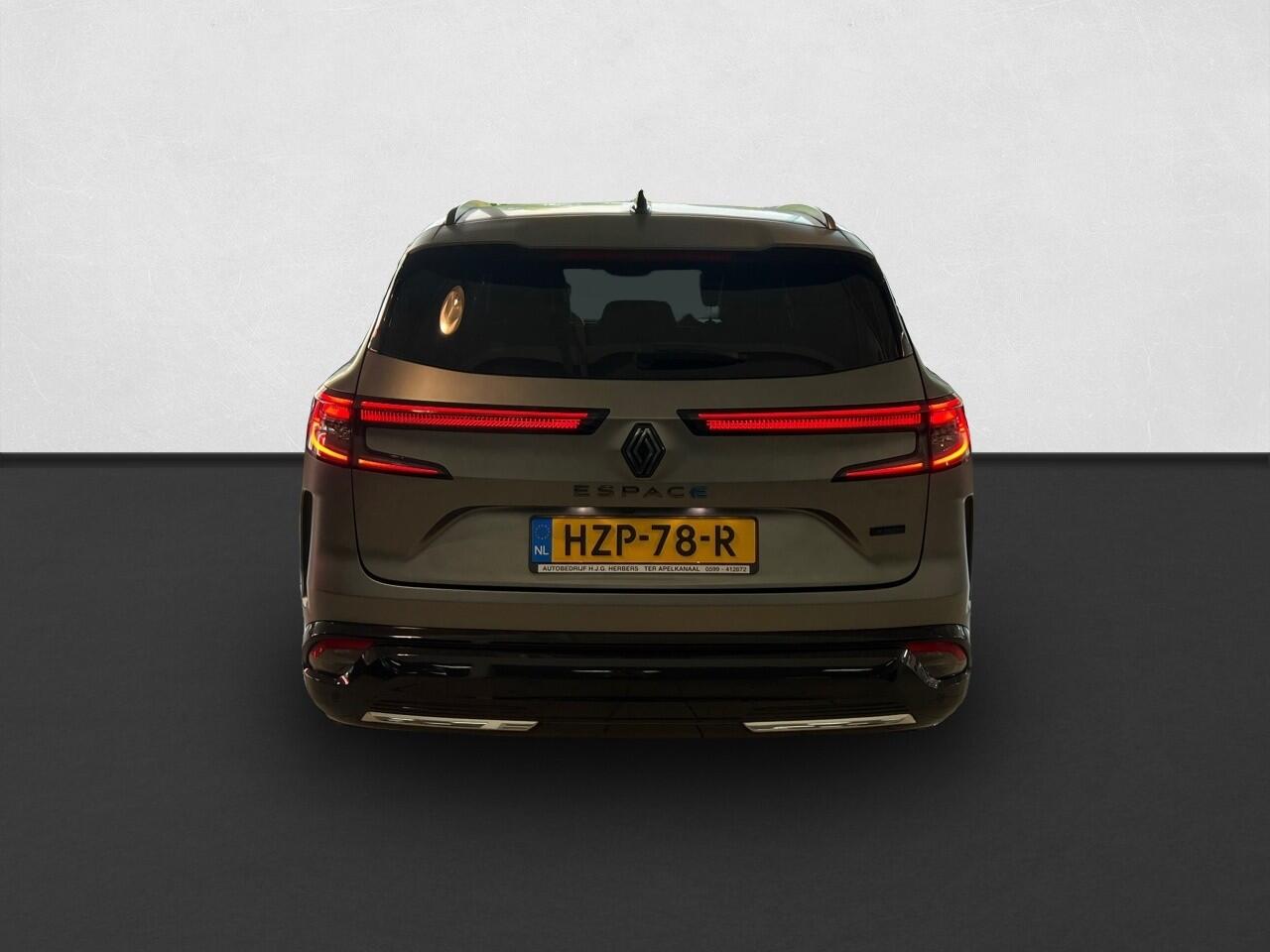 Renault ESPACE E-Tech full hybrid 200 esprit Alpine 7p. PANORAMA / ADAPTIVE CRUISE / 4 CONTROL / 7 PERSOONS