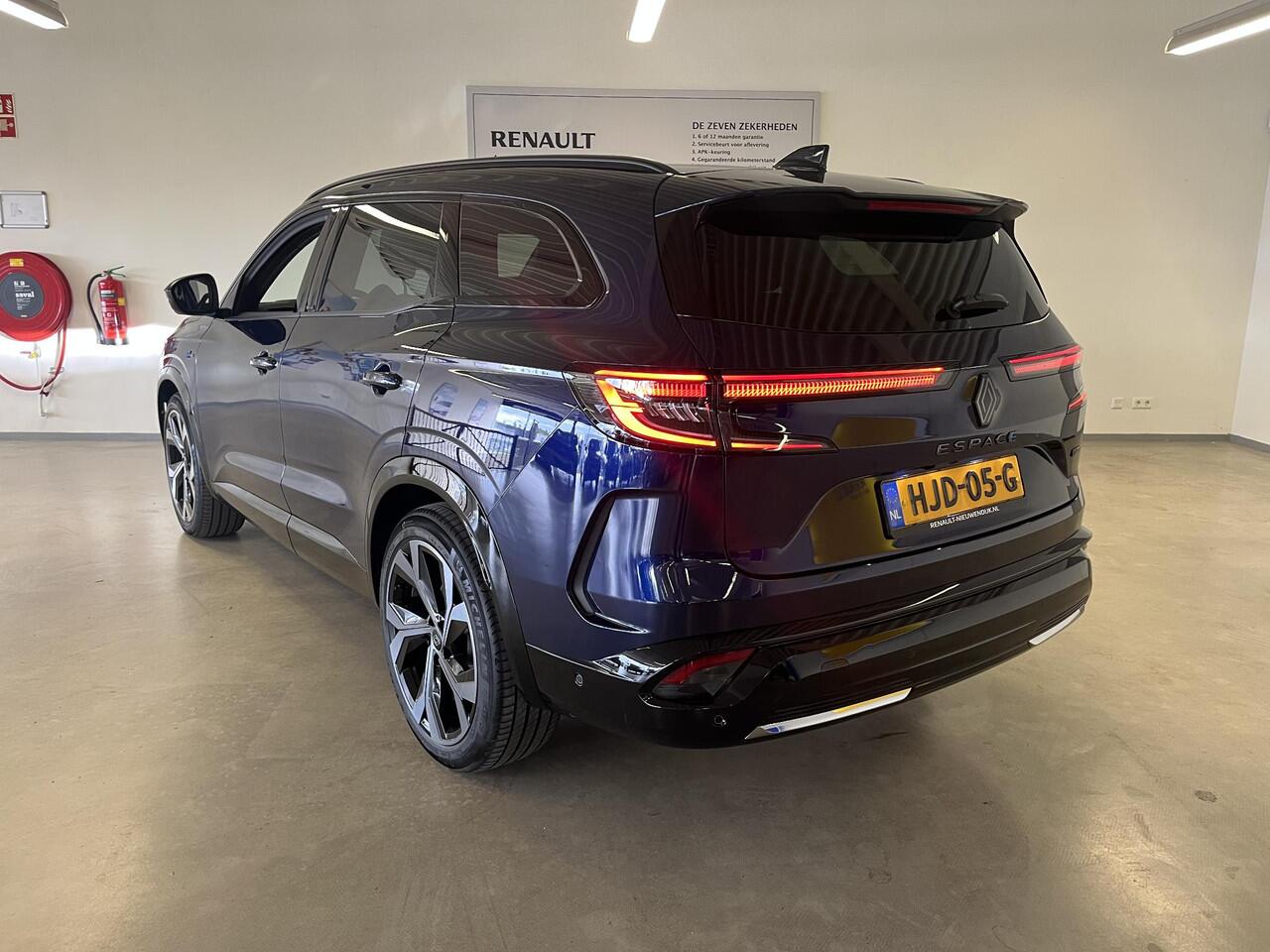 Renault ESPACE E-Tech full hybrid 200 esprit Alpine 7p. / APPLE CARPLAY ANDROID AUTO / CLIMATE CONTROLE PARKEERSENSOREN RONDOM / CAMERA / ELEKTRISCHE ACHTERKLEP / ADAPTIEVE CRUISE CONTROLE.