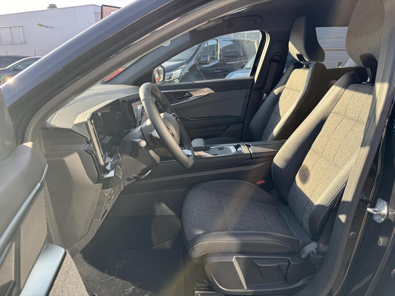 Renault ESPACE E-Tech full hybrid 200 techno 7p. / NAVIGATIE / APPLE & ANDROID CARPLAY / CLIMATE CONTROL /