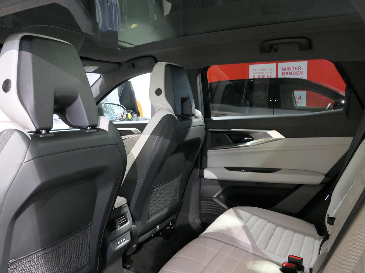 Renault ESPACE E-Tech full hybrid 200 iconic 7p. - Occasion Lease vanaf ¤689 p/m - *Panoramadak!* - Adaptive cruise - headup display - Harman Kardon audio