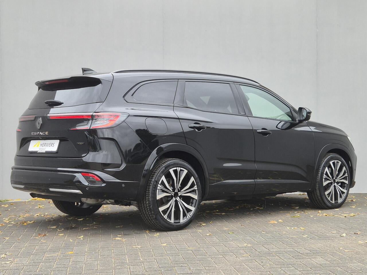 Renault ESPACE E-Tech full hybrid 200 iconic 7p. Automaat / 7 Persoons / HUD / Apple Carplay Android Auto / Pack Advanced Drive Assist / Stuur-, Stoel en Voorruitverwarming / Rondomzicht camera / Stoel met massage functie /