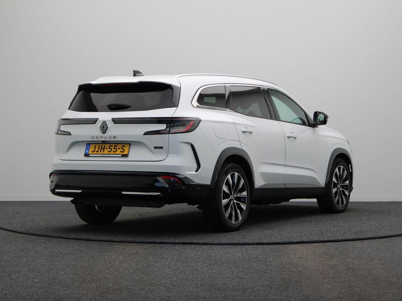 Renault ESPACE E-Tech full hybrid 200 techno 7p. | 7 persoons | Adaptieve cruise control | elektrisch bedienbare kofferklep | Stuur verwarming | 360 graden camera |